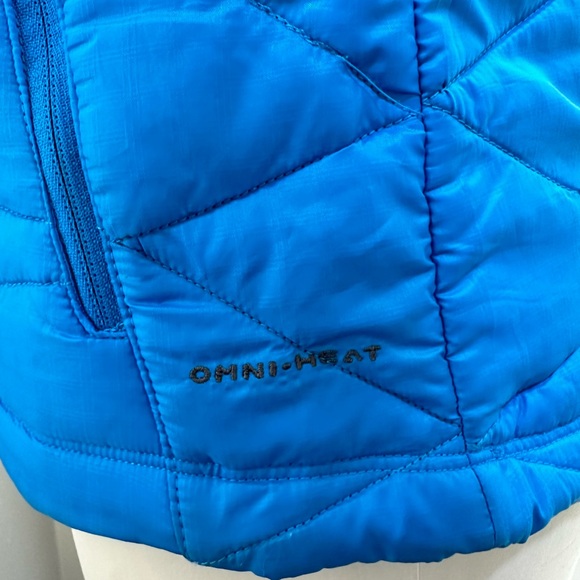 Women's Blue Quilted Vest - Picture 9 of 16